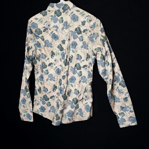 Rockies women's Button-up Floral Western Shirt size M New with Tag - Picture 6 of 7